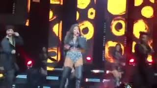 Ludmilla feat Anitta - Favela chegou ( gravação DVD ao vivo - Hello mundo) completo