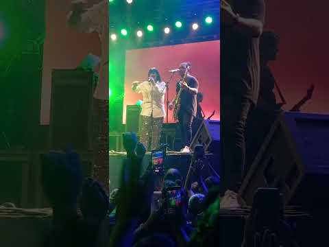 Fernanda Brum e Dedy Coutinho cantando "Não é   Tarde" em Itapipoca 13/07/24