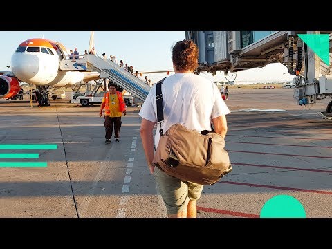 Pakt One Review | 35L Carry-On Clamshell Duffel Travel Bag Video