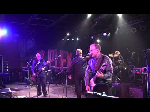 1910 Fruitgum Company on Stage