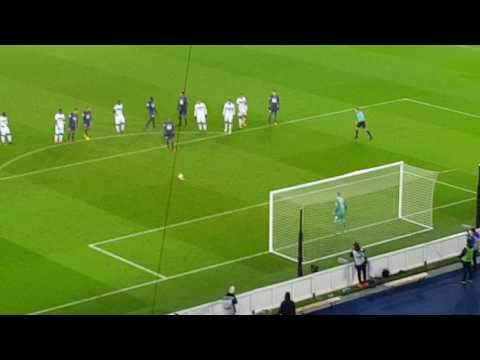 But de lucas moura sur penalty (psg-scb) 7-0