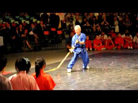 Three-section staff/pan long gun master - Buddhas Birthday