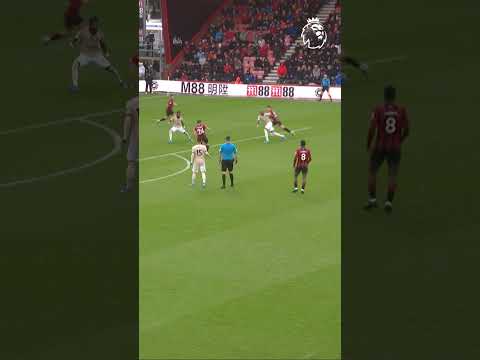 Brilliant control, turn & finish vs Man Utd