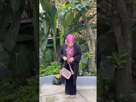 Gambar Ataru Tas Selempang Wanita Metalik Random