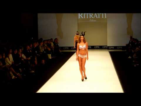 Мода . Выставка CPM в Москве . GRAND DEFILE MODE LINGERIE & SWIM MOSCOW .