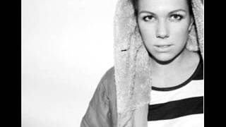 Meggy - Hide for love