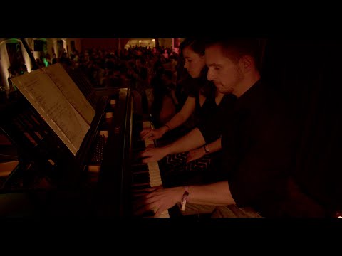 Ludovico Einaudi - Nuvole Bianche (4-handed cover by Martin Trinoga and Léra Zamanova)