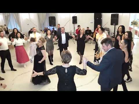 FORMAȚIA PITEȘTENII & PETRICĂ DE LA CAMPURELU - CINE SEAMĂNĂ CU MINE CINE NUMELE MI-L POARTĂ ￼￼￼2024