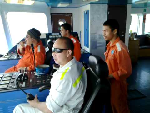 Jack up rig approach to Platform.....Rig Move operation