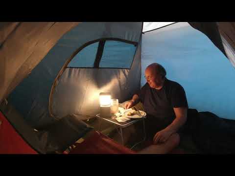 MongoTV_4920 - Min Aftensmad - Del 2 - DANISH MUKBANG - TUN i OLIE På Rugbrød Med Remulade og KARRY