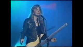 Suzi Quatro - Kiss Me Goodbye 1991 RARE PERFORMANCE