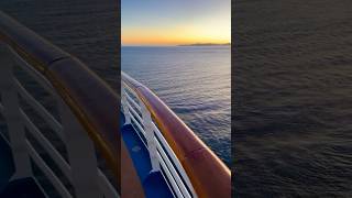 A cruise on the edge of an extraordinary sunrise. #cruise #sunrise #cruiseship #solocruise