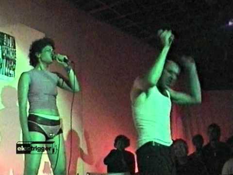 Peaches & Gonzales - Feedom (Teaches Of Peaches - Rec Rel Party / WMF Berlin Oct. 2000)