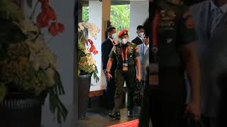 Download lagu Prabowo tidak injak karpet merah #shorts mp3 Download lagu Prabowo tidak injak karpet merah #shorts mp3