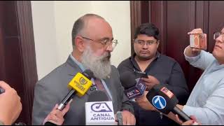 Ministro de Cultura evita informar cómo ingresaron armas a Campo Marte para asesinar a Foppa