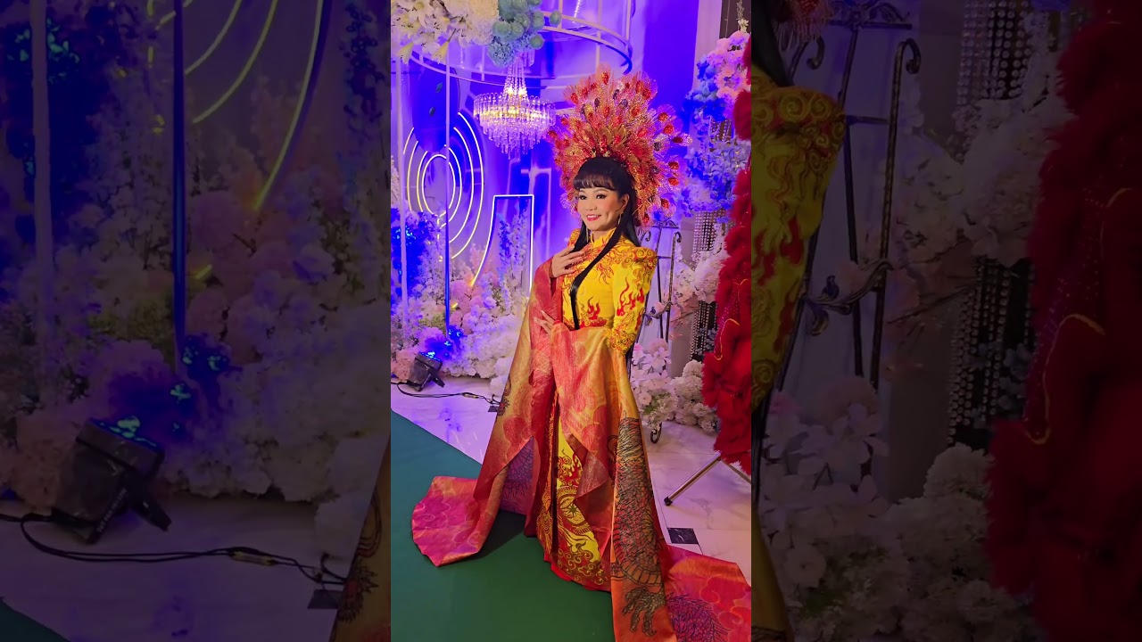 NSUT Ngọc Huyên đẹp lung lình vào vai công chúa Ngọc Hân