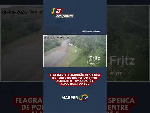 "VEJA O MOMENTO: Caminhão despenca de ponte no Rio Turvo"