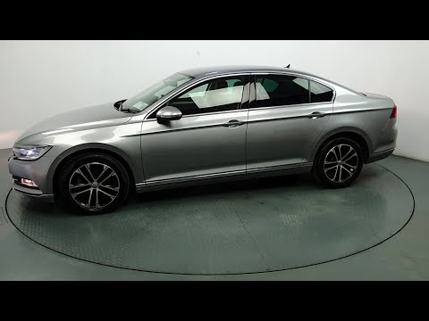 191C4576 - 2019 Volkswagen Passat HIGHLINE 2.0TDI M6F 150HP 4DR 31,495
