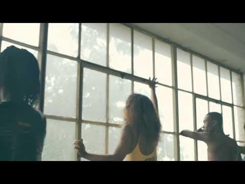 Khabonina ft Les B - Shake Booty (Original Music Video)