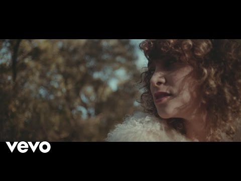 Gaby Moreno - O, Me (Official Video)