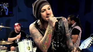 Kiara Rocks em &quot;In coma&quot; no Estúdio Showlivre 2013