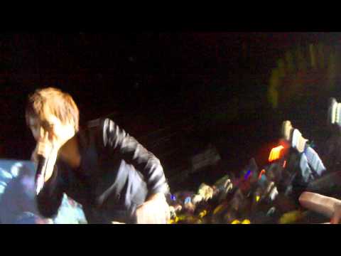 111213 United Cube in Brazil - DongWoon singing for fans