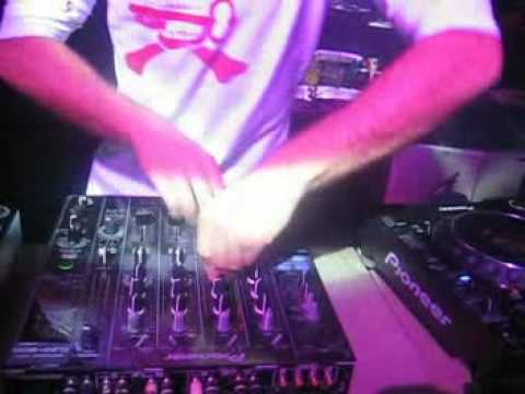 Eddie Halliwell @ Queen, Paris 05.12.2008