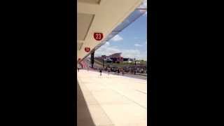 Download lagu Circuit of America's MotoGp 1st lap pass from pit lane mp3
