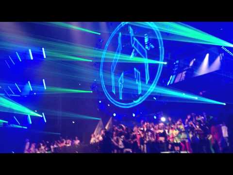 Members of Mayday 2013 in voller Länge