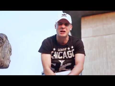 XinoNinetyFive - LA VIDA SE ME VA. ( Videoclip ) (Prod. Akaroh) .