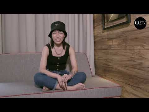 Song Association: Ramengvrl Sings Britney Spears and Ariana Grande