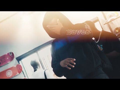 Tenue, O Favorito - LUGARES CAROS (Prod. L-Ak) (Official Music Video)