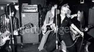 The Runaways &quot;Wild Thing&quot; LIVE at the Agora 7/19/1976