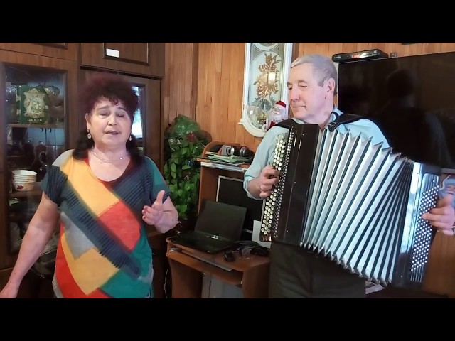 Исламовлар гаиләсе «Мин сине яратам» җырын башкара ВИДЕО