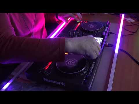 Chato domači fotelj mix 2022