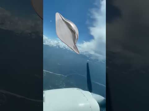 UFO Caught on Camera by Colombian Pilot!