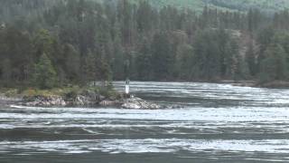 preview picture of video 'Skookumchuck Narrows, Sunshinecoast, BC'