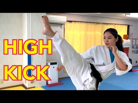 Karate Girl High Kick 空手女子のハイキック