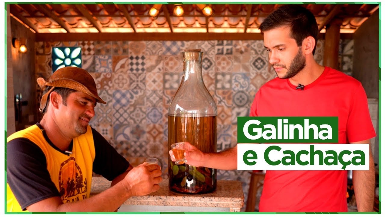 Vida na roça! Comendo galinha, tomando cachaça e batendo papo, na Zona Rural de Piritiba, Bahia.