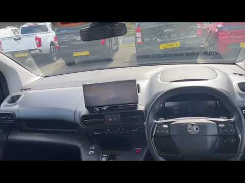 Vauxhall Combo Life Electric 52kWh Ultimate Auto (7.4kW Charger)AV74YTO 2024 (74) 4,403 miles