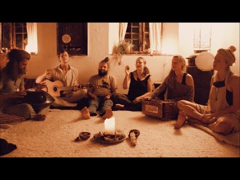 GESTALTEN WIR DIESE WELT! (Singkreis-Song) ~ Riedlhof Gemeinschaft & Florian M. Litzlfelder