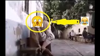 بنت جميلة مزة تقبل رجل عجوز أمام الناس شاهد ردة فعله girl accepts an old man