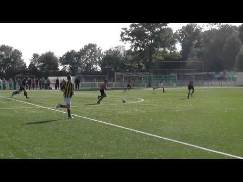 28 sept 2013 SCH'44 B1 - VV De Meern B2 com 1-3 Doelpunt Abel, assist Soufiane