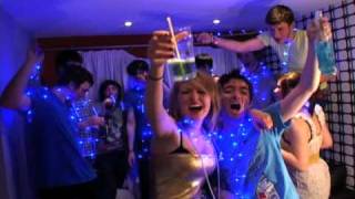 Flamboyant Bella - Absolutely Wankered