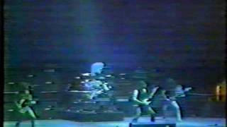 Status Quo - Is there a better way live- 77