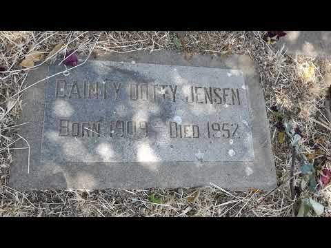 Dainty Dotty Jensen Grave Circus Performers Evergreen Cemetery Los Angeles California June 3, 2023