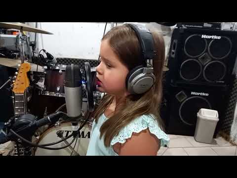 Júlia Osinaga - Abraça o mundo  (Chiquititas)