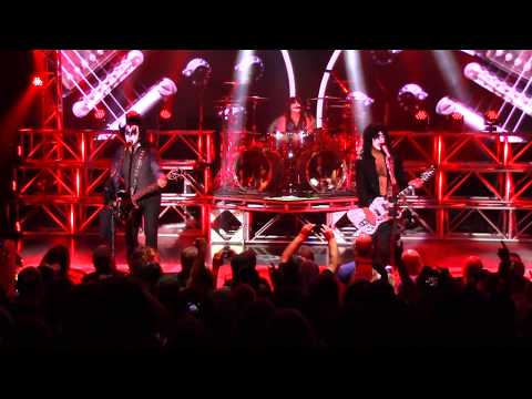 Kiss - I Love It Loud (Live)(Kiss Kruise IV - 2014 / Indoorshow One)