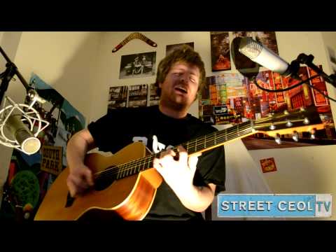 Street Ceol TV - Row-B - Life in Another Way