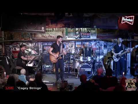 'Cagey Strings' live aus dem Rattlesnake Saloon